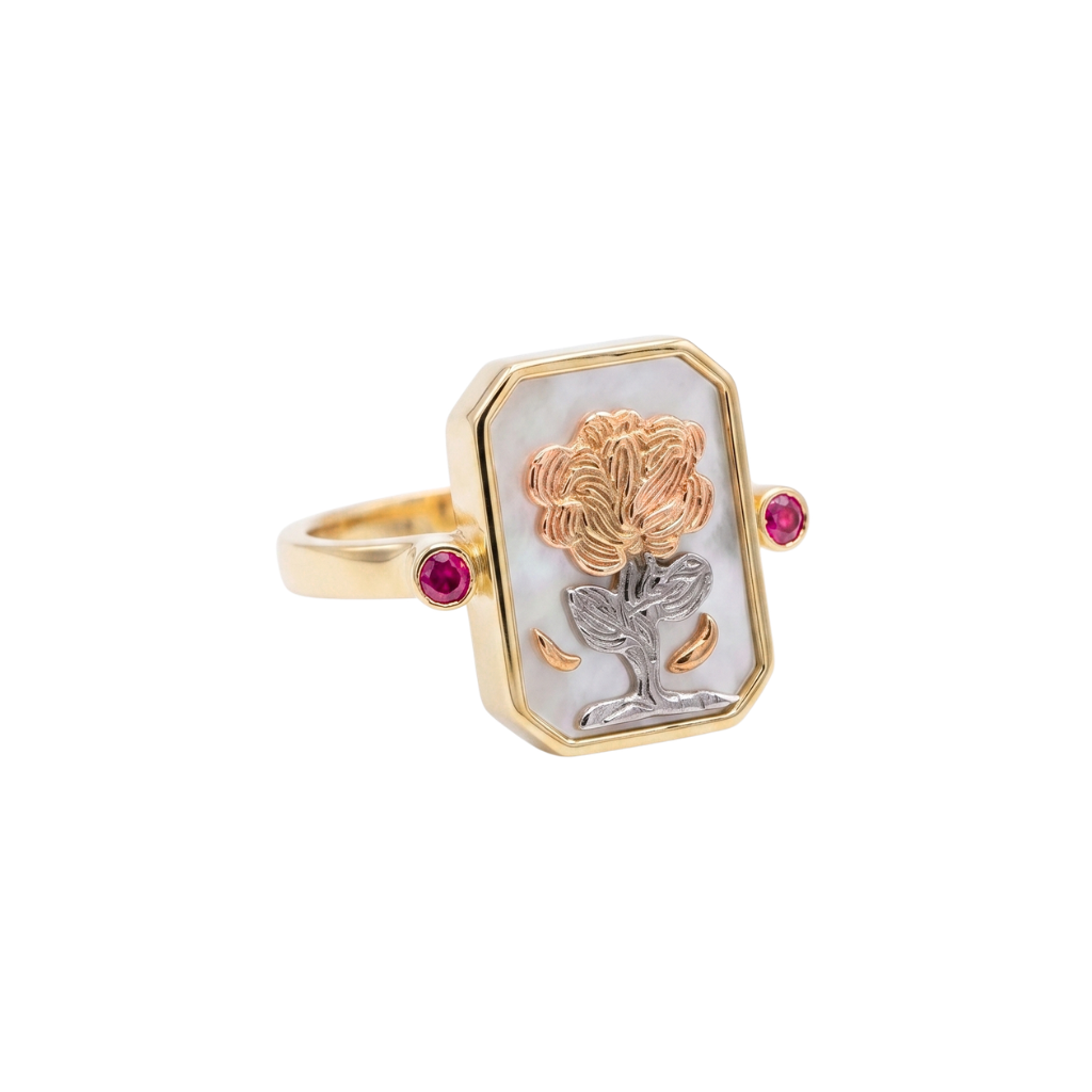 Anel Chapa Madrepérola Flor com Rubis em Ouro 18K